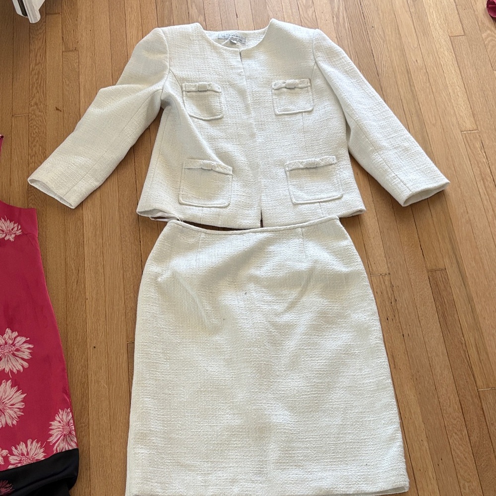 Cream Two-Piece Bouclé Jacket and Skirt Set Chanel style